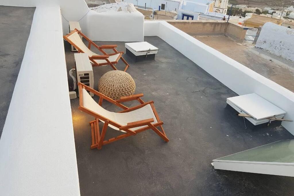 Santorini Folia Cave House With Jacuzzi Villa Pyrgos Kallistis Exterior photo
